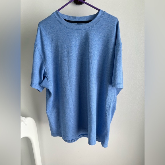 Men’s Lululemon Shirt - Picture 2 of 3